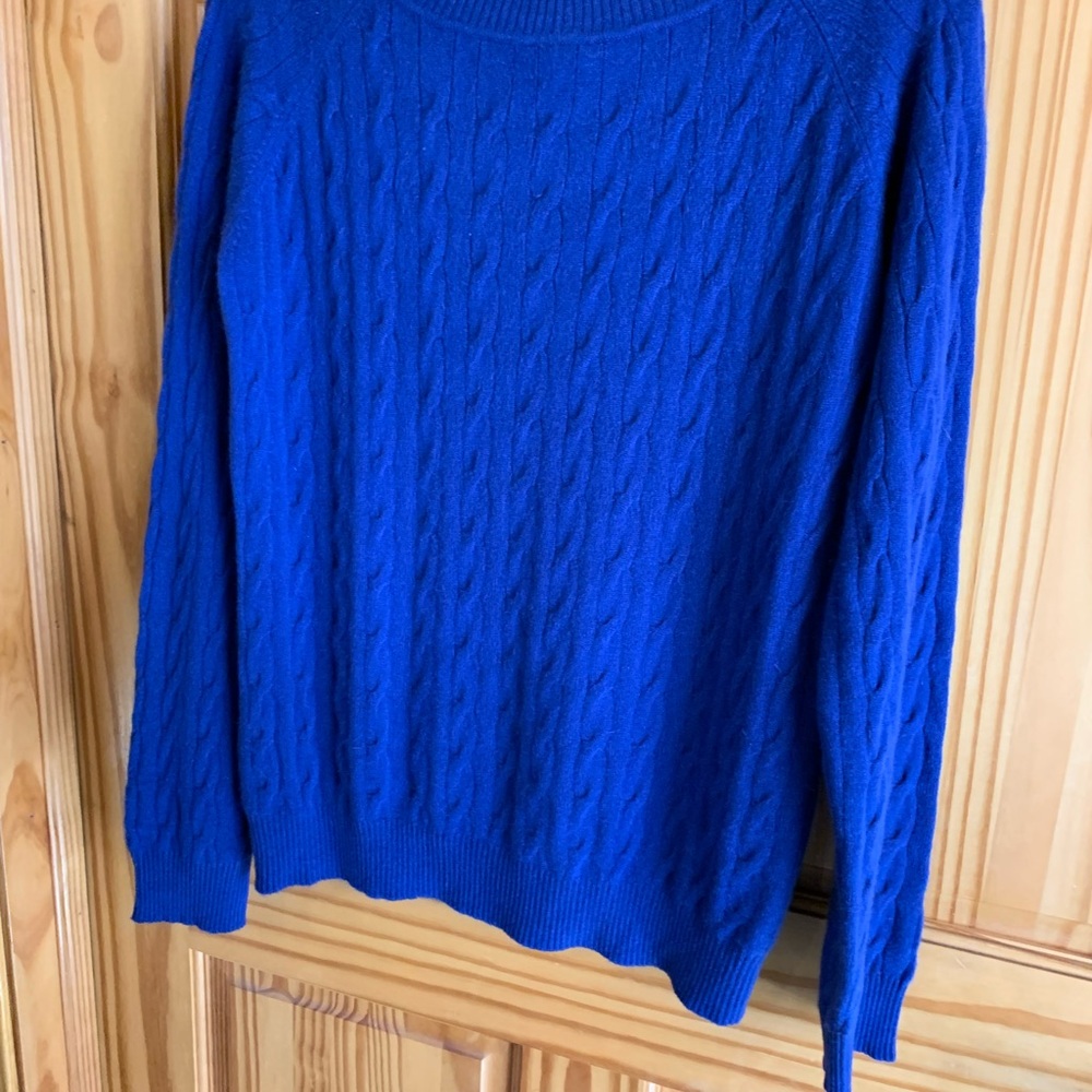 Talbots Royal Blue Cable Knit 100% CASHMERE Sweater! - Picture 2 of 5